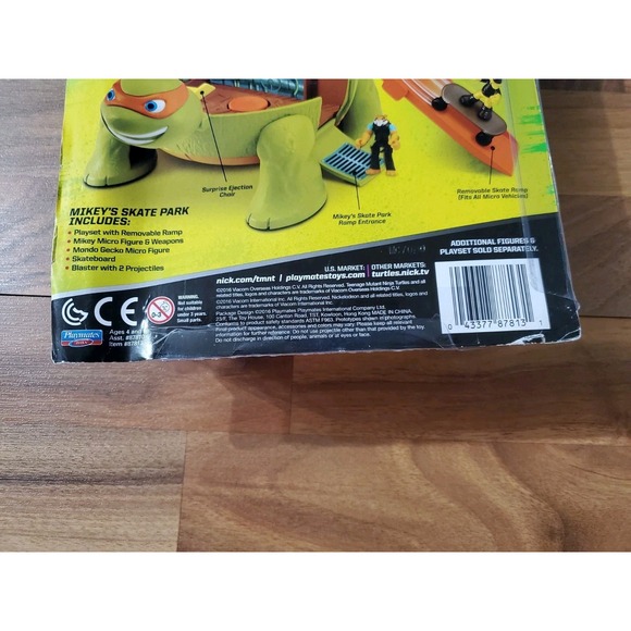 TMNT MICRO MUTANTA MIKEY'S SKATE PARK Playset 2016 - Picture 5 of 9